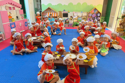 Trường mầm non Nghĩa Bình tổ chức trung thu 2025 giản dị, ấm áp cho các cháu.