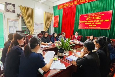 Chi bộ trường mầm non Nghĩa Bình tổ chức hội nghị kiểm điểm, đánh giá, xếp loại chất lượng tập thể, cá nhân năm 2025